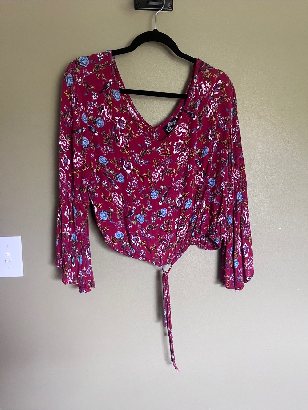 Angie Floral Tie-Front V-Neck cropped Blouse with Blue Accents